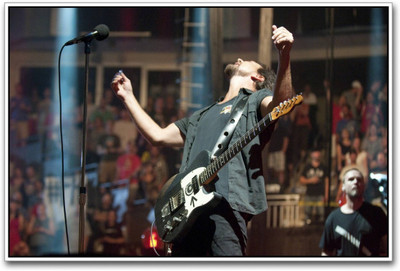 

Akhuratha Pearl Jam Fine Quality Wall Poster Paper Print(12 inch X 18 inch, Rolled)