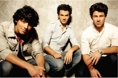 

Akhuratha Jonas Brothers Fine Quality Wall Poster Paper Print(12 inch X 18 inch, Rolled)
