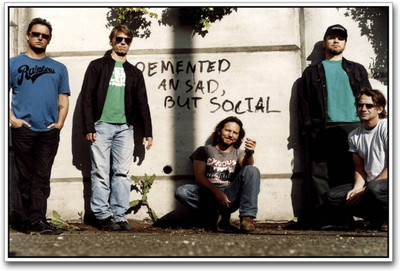 

Akhuratha Pearl Jam Fine Quality Wall Poster Paper Print(12 inch X 18 inch, Rolled)