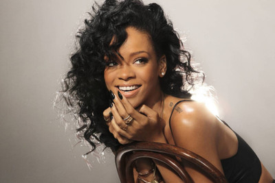

Akhuratha Rihanna Fine Quality Wall Poster Paper Print(12 inch X 18 inch, Rolled)