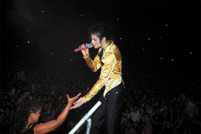 

Akhuratha Michael Jackson Fine Quality Wall Poster Paper Print(12 inch X 18 inch, Rolled)