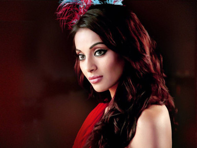 

Aabhaas Bipasha Basu Wall Poster Fine Art Print(12 inch X 18 inch, Rolled)