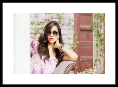 

Aabhaas Deepika Padukone Wall Poster Fine Art Print(12 inch X 18 inch, Rolled)