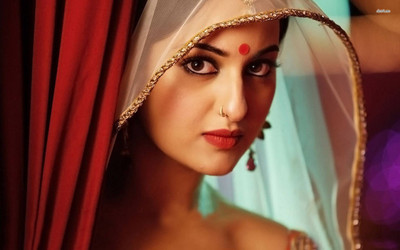 

Aabhaas Sonakshi Sinha Wall Poster Fine Art Print(12 inch X 18 inch, Rolled)