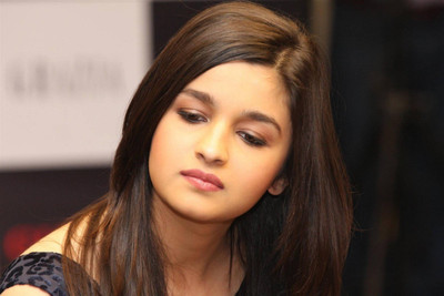 

Aabhaas Alia Bhatt Wall Poster Fine Art Print(12 inch X 18 inch, Rolled)