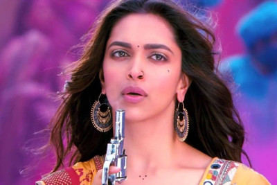 

Aabhaas Deepika Padukone Wall Poster Fine Art Print(12 inch X 18 inch, Rolled)