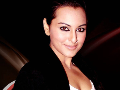 

Aabhaas Sonakshi Sinha Wall Poster Fine Art Print(12 inch X 18 inch, Rolled)