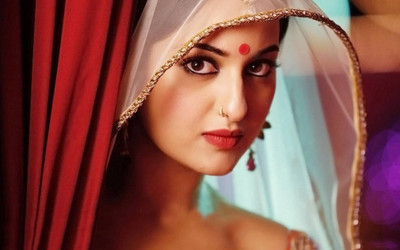 

Aabhaas Sonakshi Sinha Wall Poster Fine Art Print(12 inch X 18 inch, Rolled)