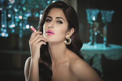 

Aabhaas Katrina kaif Wall Poster Fine Art Print(12 inch X 18 inch, Rolled)