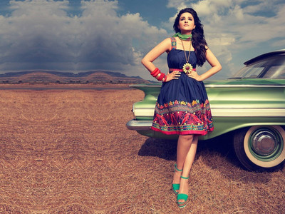 

Aabhaas Parineeti Chopra Wall Poster Fine Art Print(12 inch X 18 inch, Rolled)