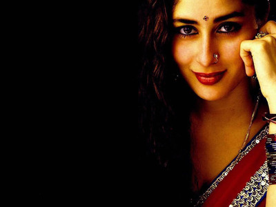 

Aabhaas Kareena Kapoor Wall Poster Fine Art Print(12 inch X 18 inch, Rolled)