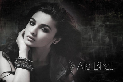 

Aabhaas Alia Bhatt Wall Poster Fine Art Print(12 inch X 18 inch, Rolled)