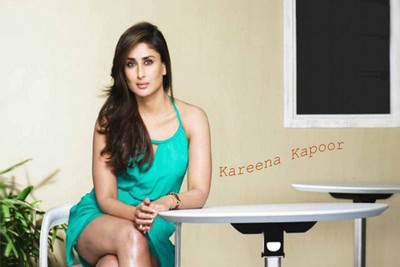 

Aabhaas Kareena Kapoor Wall Poster Fine Art Print(12 inch X 18 inch, Rolled)