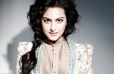 

Aabhaas Sonakshi Sinha Wall Poster Fine Art Print(12 inch X 18 inch, Rolled)