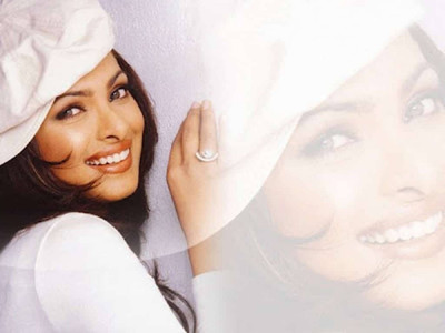 

Aabhaas Priyanka Chopra Wall Poster Fine Art Print(12 inch X 18 inch, Rolled)