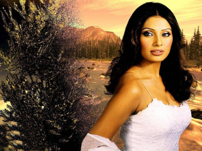 

Aabhaas Bipasha Basu Wall Poster Fine Art Print(12 inch X 18 inch, Rolled)