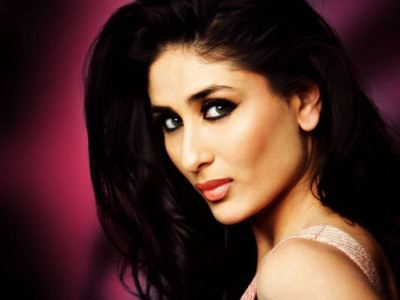 

Aabhaas Kareena Kapoor Wall Poster Fine Art Print(12 inch X 18 inch, Rolled)