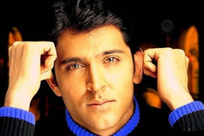 

Aabhaas Hrithik Roshan Wall Poster Fine Art Print(12 inch X 18 inch, Rolled)
