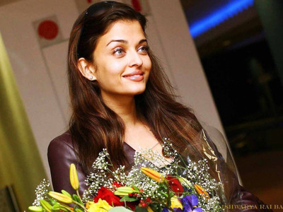 

Aabhaas Aishwarya Rai Wall Poster Fine Art Print(12 inch X 18 inch, Rolled)