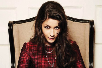

Aabhaas Alia Bhatt Wall Poster Fine Art Print(12 inch X 18 inch, Rolled)
