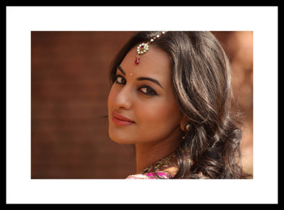 

Aabhaas Sonakshi Sinha Wall Poster Fine Art Print(12 inch X 18 inch, Rolled)