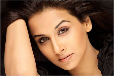 

Aabhaas Vidya Balan Wall Poster Fine Art Print(12 inch X 18 inch, Rolled)