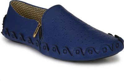 

Style Shoe Comfortable Light weighted Casuals For Men(Blue