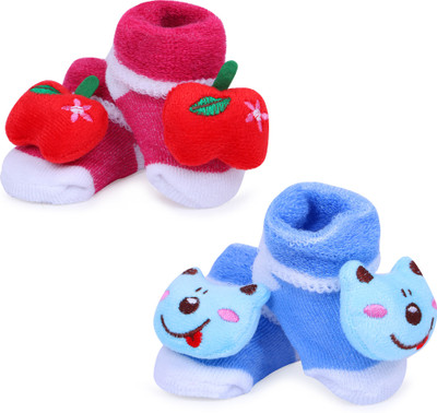 

AlleRetails Born Baby Multicolour And Multiprints Socks/Shoes - 2 pcs Combo set Booties(Toe to Heel Length - 3 cm Multicolor)