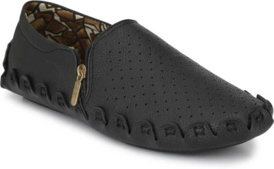 

Buenos Boys Slip on Loafers(Black