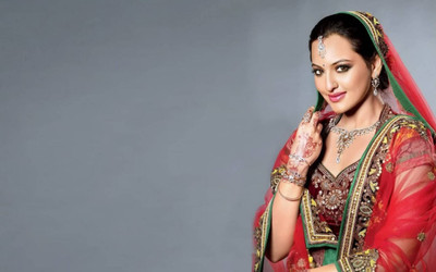 

Aabhaas Sonakshi Sinha Wall Poster Fine Art Print(12 inch X 18 inch, Rolled)