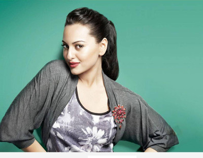 

Aabhaas Sonakshi Sinha Wall Poster Fine Art Print(12 inch X 18 inch, Rolled)