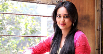 

Aabhaas Sonakshi Sinha Wall Poster Fine Art Print(12 inch X 18 inch, Rolled)