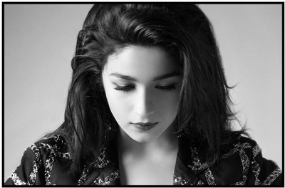 

Aabhaas Alia Bhatt Wall Poster Fine Art Print(12 inch X 18 inch, Rolled)