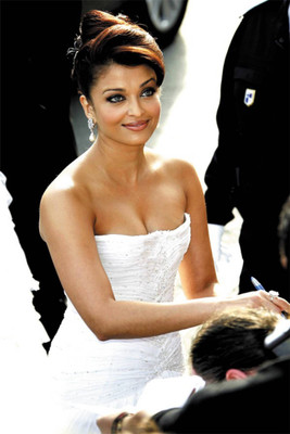 

Aabhaas Aishwarya Rai Wall Poster Fine Art Print(12 inch X 18 inch, Rolled)