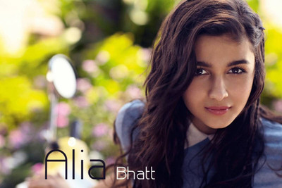 

Aabhaas Alia Bhatt Wall Poster Fine Art Print(12 inch X 18 inch, Rolled)