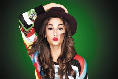 

Aabhaas Alia Bhatt Wall Poster Fine Art Print(12 inch X 18 inch, Rolled)