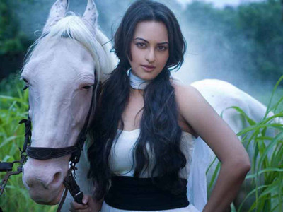 

Aabhaas Sonakshi Sinha Wall Poster Fine Art Print(12 inch X 18 inch, Rolled)