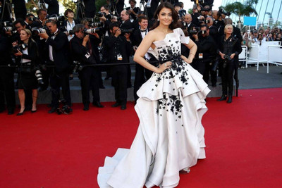 

Aabhaas Aishwarya Rai Wall Poster Fine Art Print(12 inch X 18 inch, Rolled)