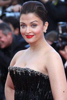 

Aabhaas Aishwarya Rai Wall Poster Fine Art Print(12 inch X 18 inch, Rolled)