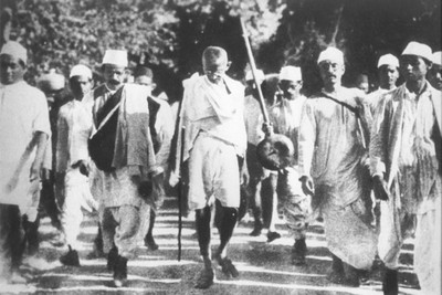 

Aabhaas Mahatma Gandhi Wall Poster Fine Art Print(12 inch X 18 inch, Rolled)