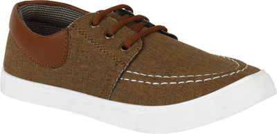 

World Wear Footwear Brown-758 Running Shoes For Men(Brown