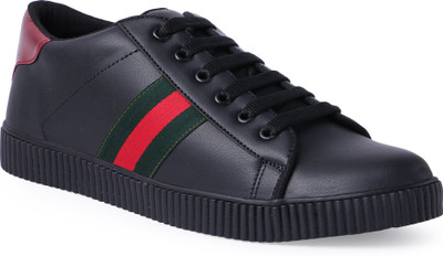 

CLOSHO Black Casual Shoes Sneakers For Men(Black