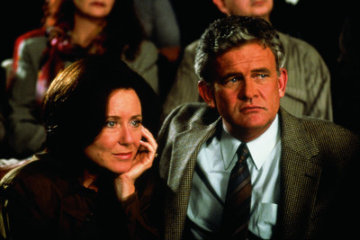 

Movie Donnie Darko Mary McDonnell Holmes Osborne HD Wallpaper Background Paper Print(12 inch X 18 inch, Rolled)