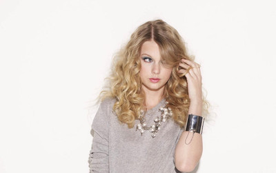 

Music Taylor Swift Singers United States Woman Celebrity HD Wallpaper Background Fine Art Print(12 inch X 18 inch, Rolled)