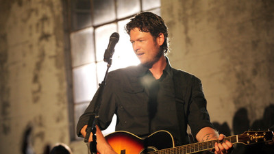 

Akhuratha Music Blake Shelton Singers United States Wall Poster Fine Art Print(12 inch X 18 inch, Rolled)