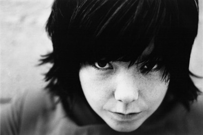 

Akhuratha Music Björk Singers Iceland Wall Poster Fine Art Print(12 inch X 18 inch, Rolled)