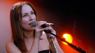 

Music Julie Fowlis Singers United Kingdom Wall Poster Fine Art Print(12 inch X 18 inch, Rolled)