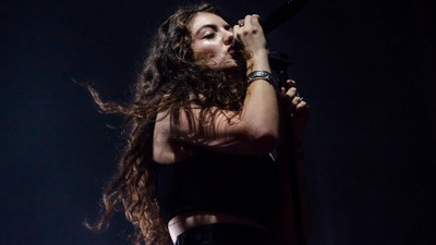 

Music Lorde Singers New Zealand Wall Poster Fine Art Print(12 inch X 18 inch, Rolled)