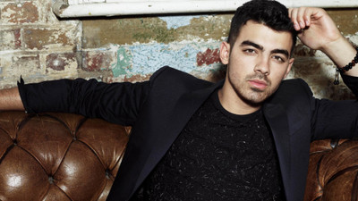 

Akhuratha Music Joe Jonas Wall Poster Fine Art Print(12 inch X 18 inch, Rolled)