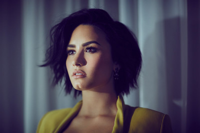 

Music Demi Lovato Singers United States Brown Eyes Brunette Face Singer American Wall Poster Fine Art Print(12 inch X 18 inch, Rolled)